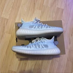 mono ice 350 yeezy